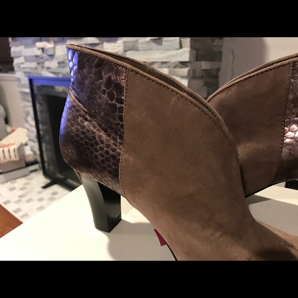 New authentic Aerosoles Heelrest Tan Rosegold 6.5 - Picture 4 of 4
